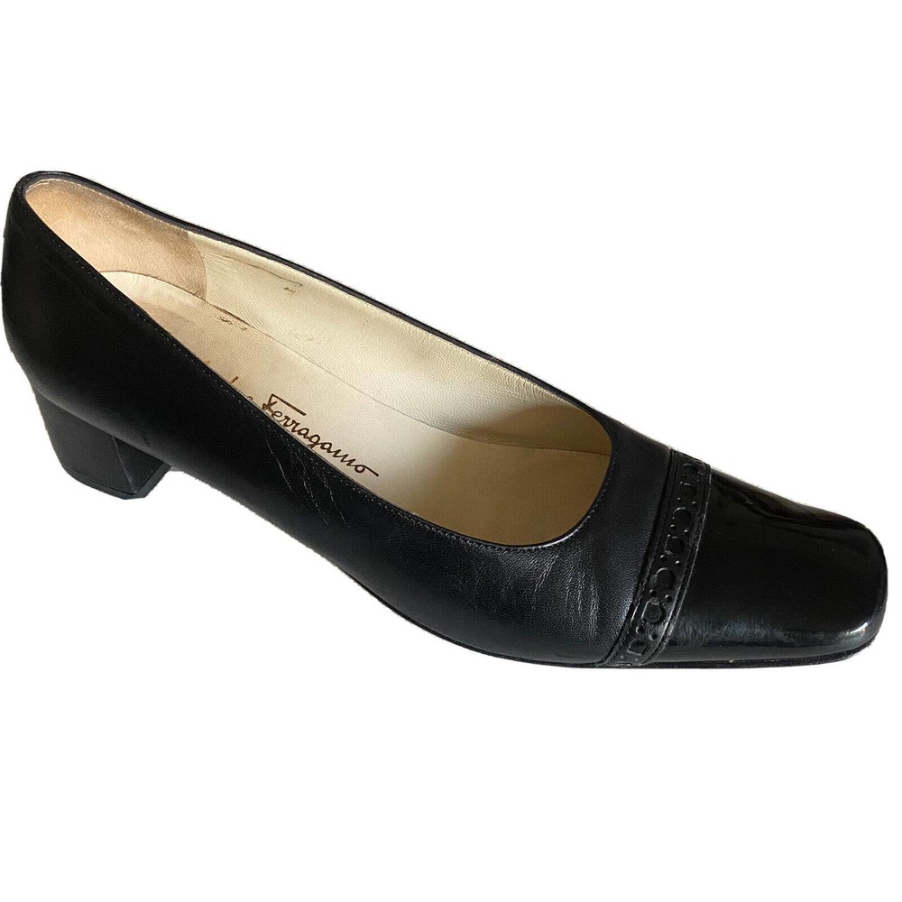 Salvatore Ferragamo Pump Black Leather Square Cap Classic Block Heel Logβ¦